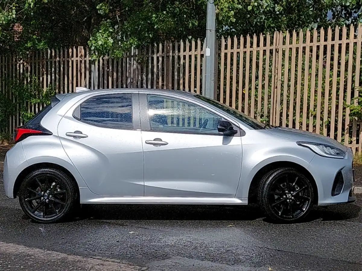 2024-mazda-mazda2-15-homura-big-3