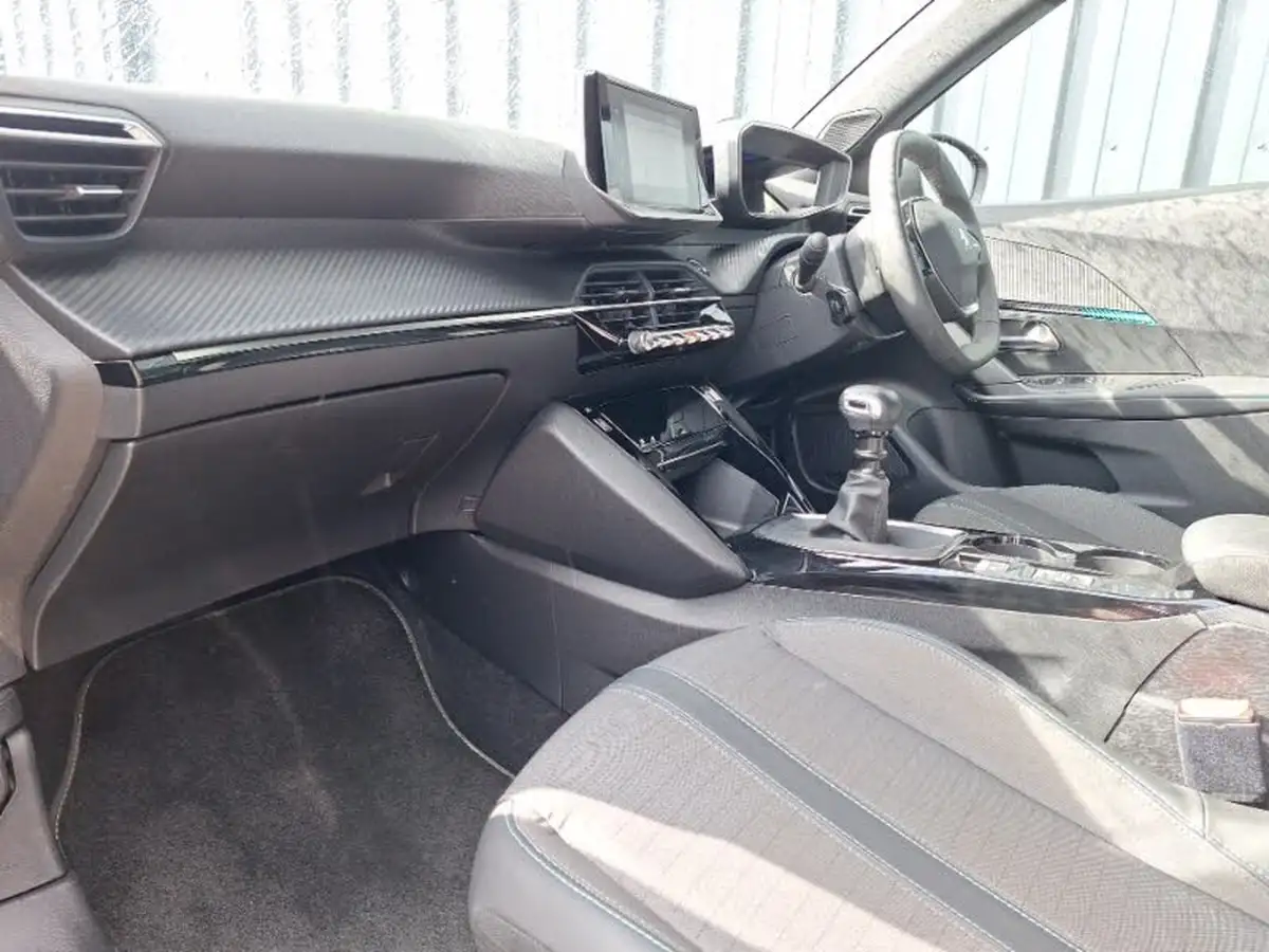 2023-peugeot-2008-suv-12-puretech-allure-premium-100bhp-big-4