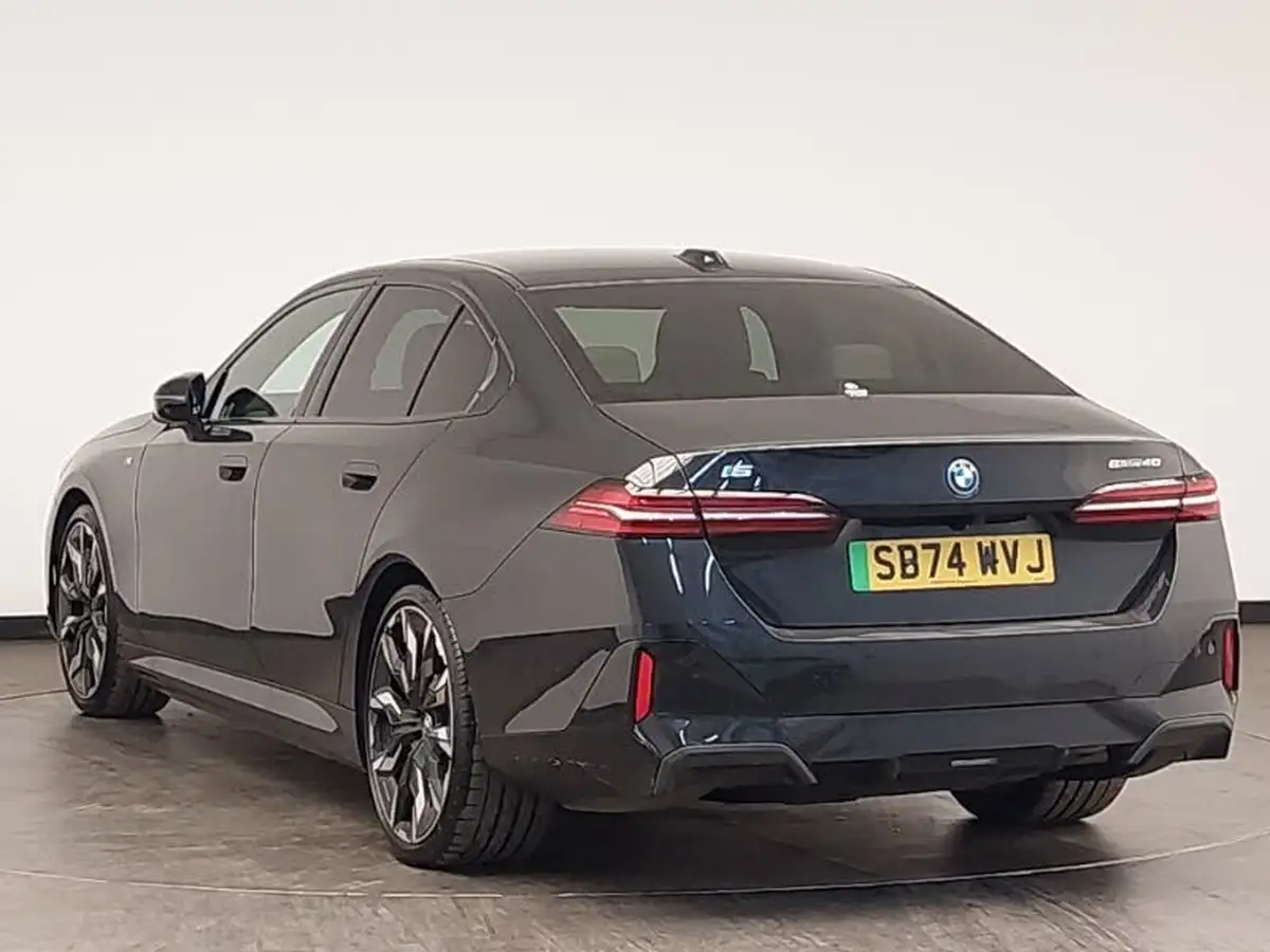 2024-bmw-5-series-e-i5-edrive40-m-sport-technology-plus-packcomfort-pack-saloon-4d-big-1