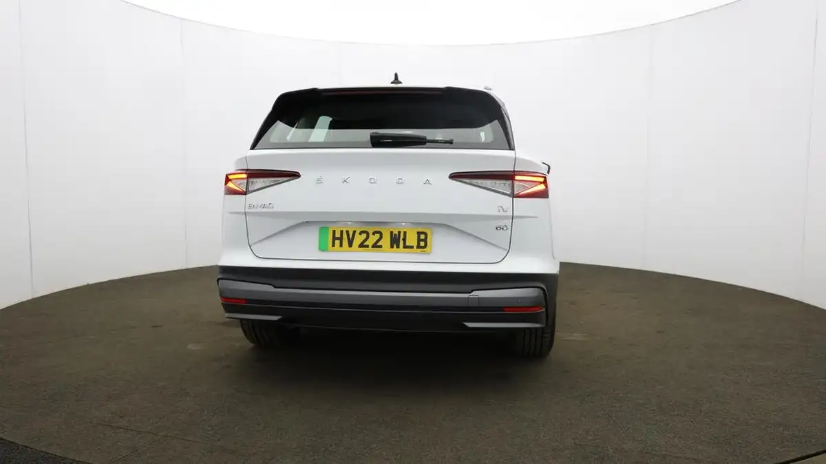 2022-skoda-enyaq-e-60-big-63