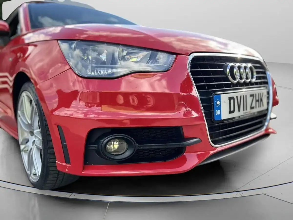 2011-audi-a1-16td-s-line-hatchback-3d-big-7