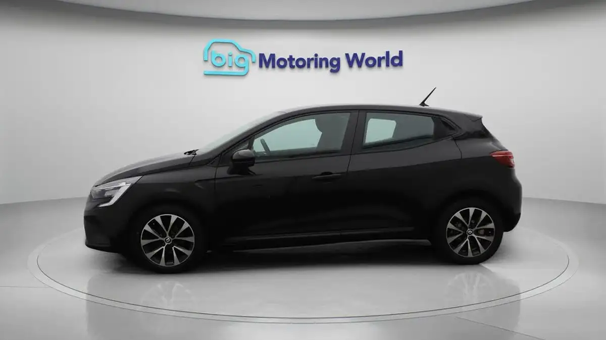 2023-renault-clio-10-tce-evolution-big-4