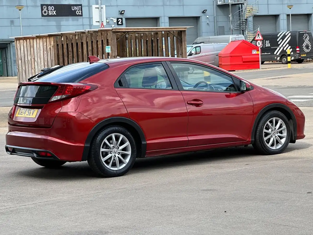 2014-honda-civic-18-s-140bhp-hatchback-big-6