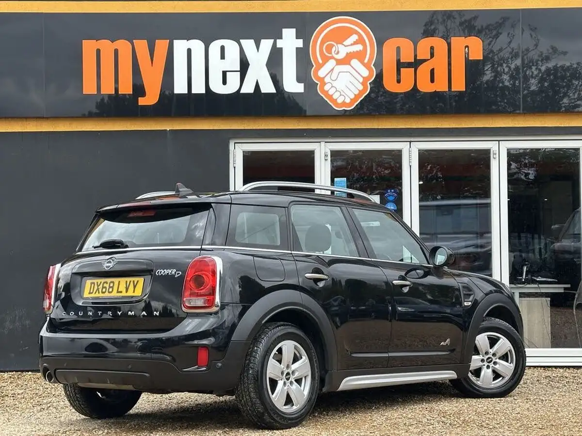 2018-mini-countryman-20td-cooper-d-sport-ss-all4-big-9
