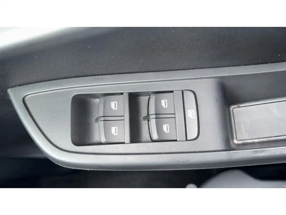 2022-mg-mg3-15-vti-tech-exclusive-nav-big-23