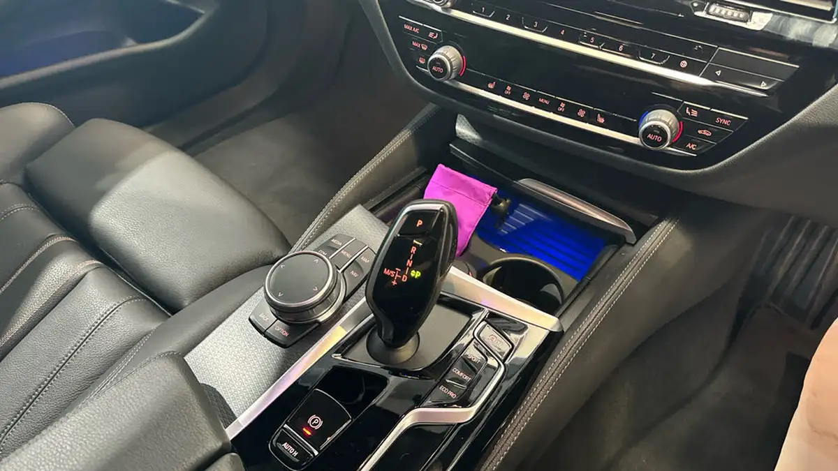 2021-bmw-5-series-20td-520d-m-sport-mht-touring-5d-big-22