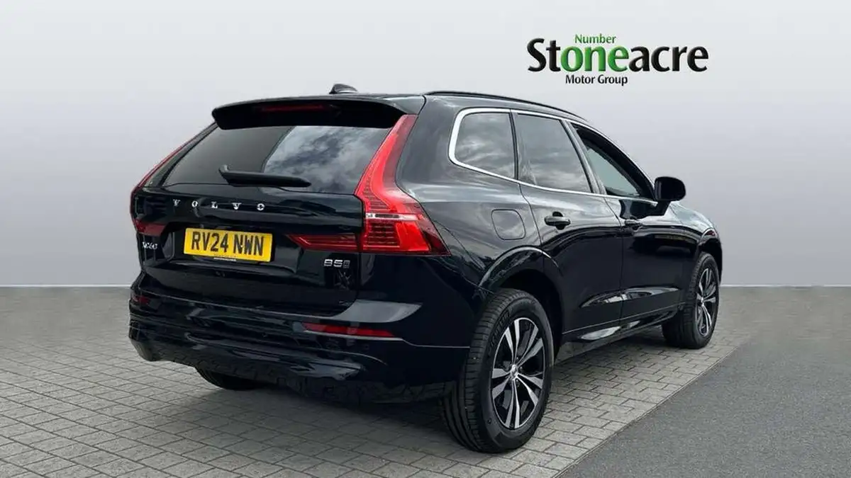 2024-volvo-xc60-20-b5-core-big-1
