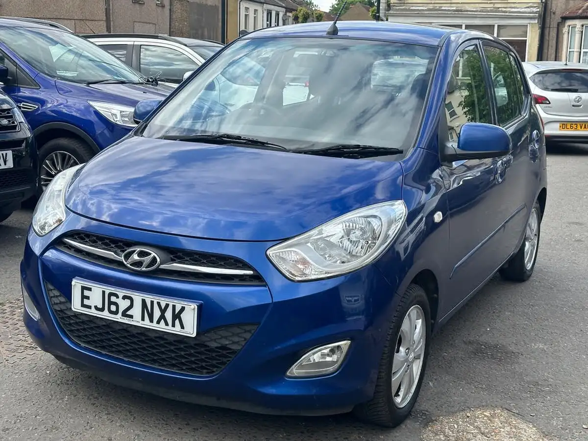 2012-hyundai-i10-12-active-big-1