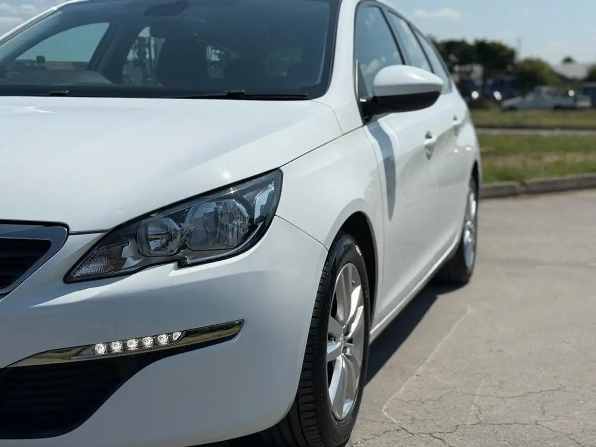 2016-peugeot-308-sw-12-puretech-active-110bhp-99g-big-31