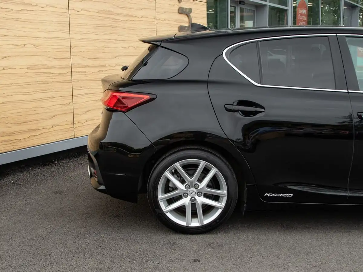 2020-lexus-ct-200h-18-ct-big-6