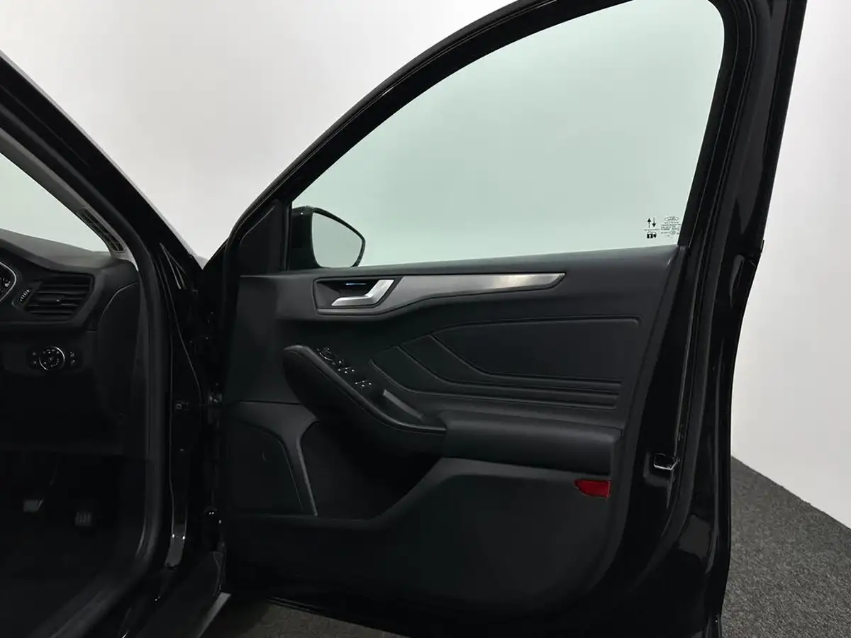2021-ford-focus-10t-titanium-edition-125ps-hatchback-big-30