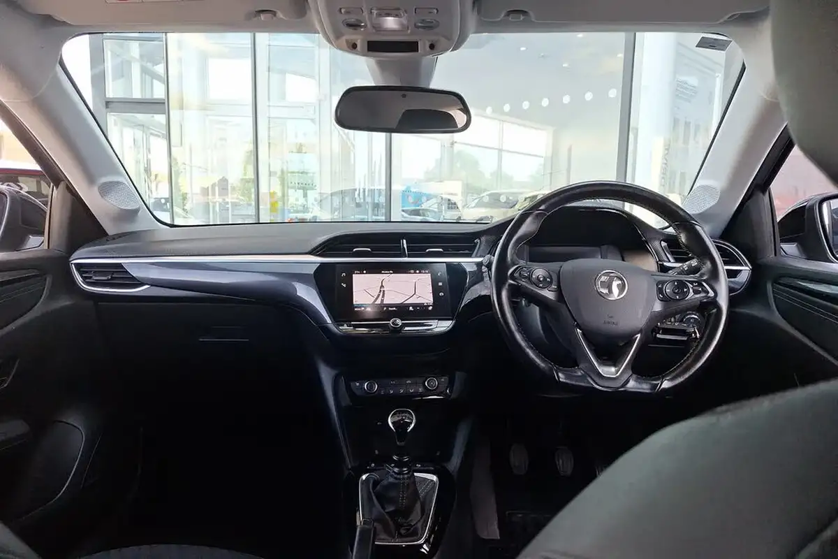 2020-vauxhall-corsa-12-turbo-elite-nav-big-3