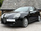 2012-alfa-romeo-giulietta-16td-veloce-small-1