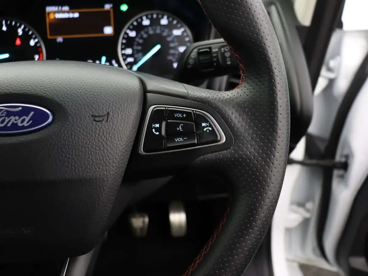 2020-ford-ecosport-10t-st-line-125ps-big-33