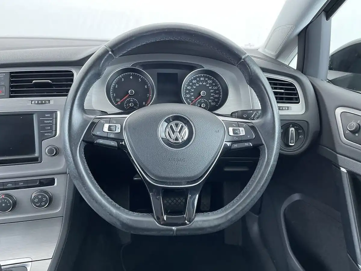 2015-volkswagen-golf-14-match-5d-dsg-big-35