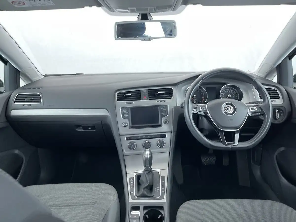 2015-volkswagen-golf-14-match-5d-dsg-big-63
