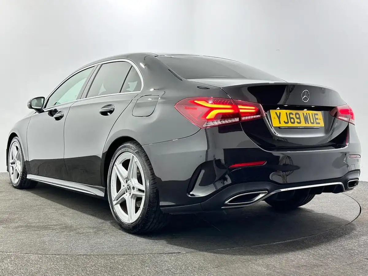 2019-mercedes-benz-a-class-13-a200-amg-line-saloon-4d-big-43