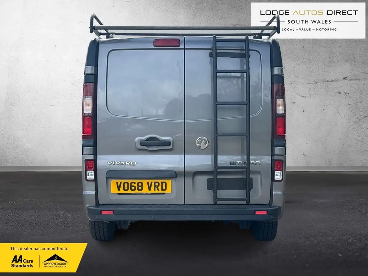 2018-vauxhall-vivaro-16cdti-sportive-2900-l2h1-125pseu6-biturbo-ss-ecotec-panel-big-8