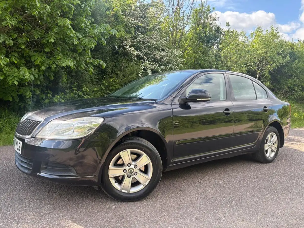 2010-skoda-octavia-14-se-tfsi-122bhp-hatchback-big-7