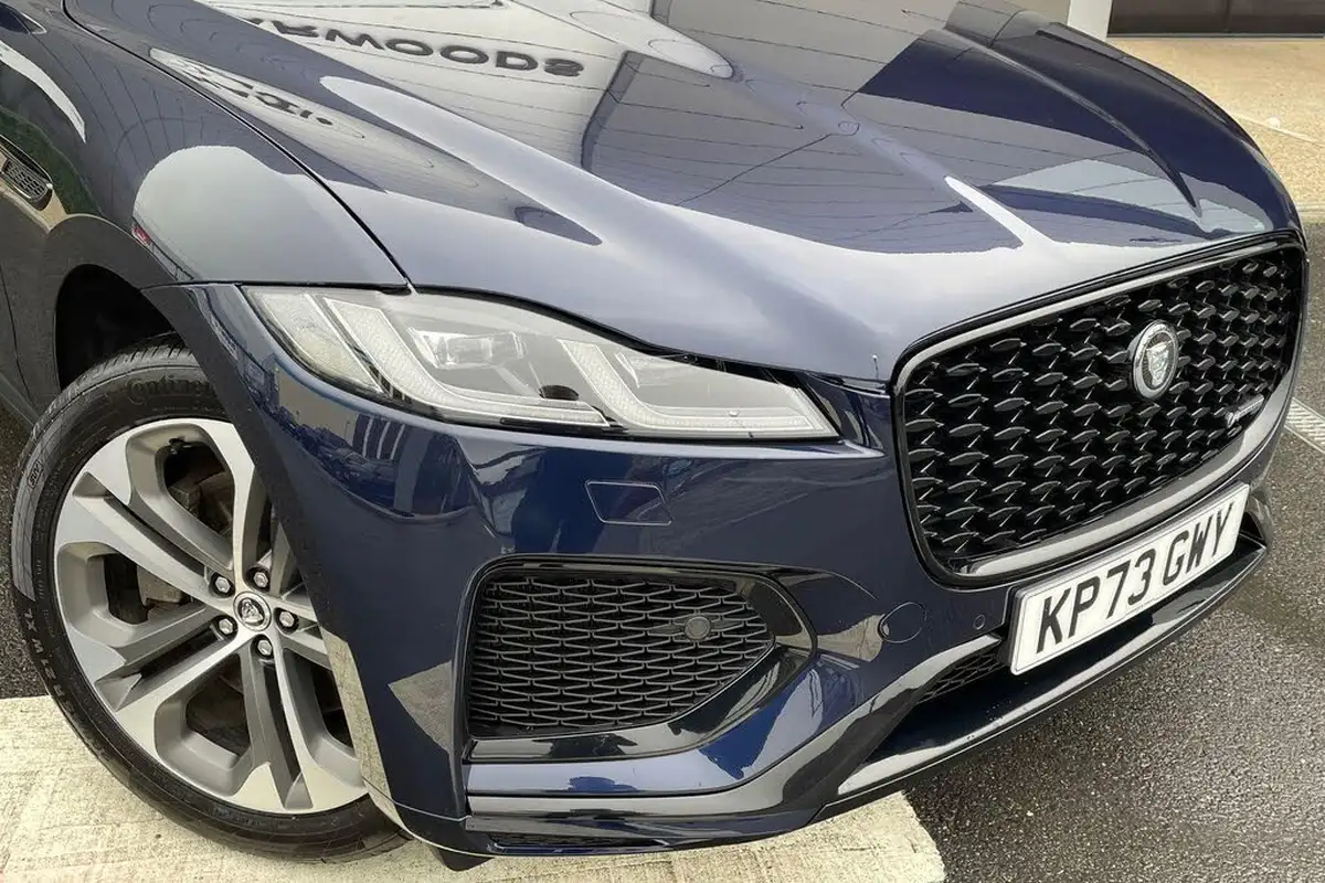 2023-jaguar-f-pace-20-p250-r-dynamic-hse-black-big-19