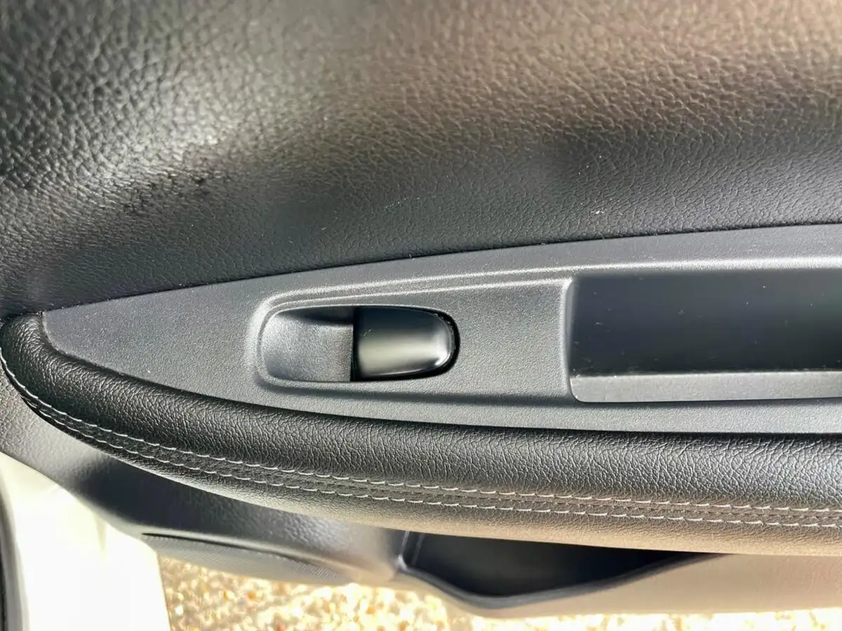 2017-nissan-qashqai-15dci-tekna-big-54