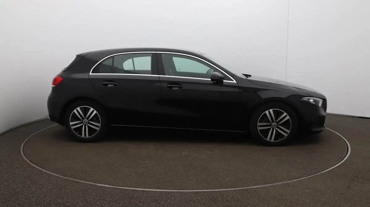 2022-mercedes-benz-a-class-20d-a180d-sport-hatchback-5d-8g-dct-big-48