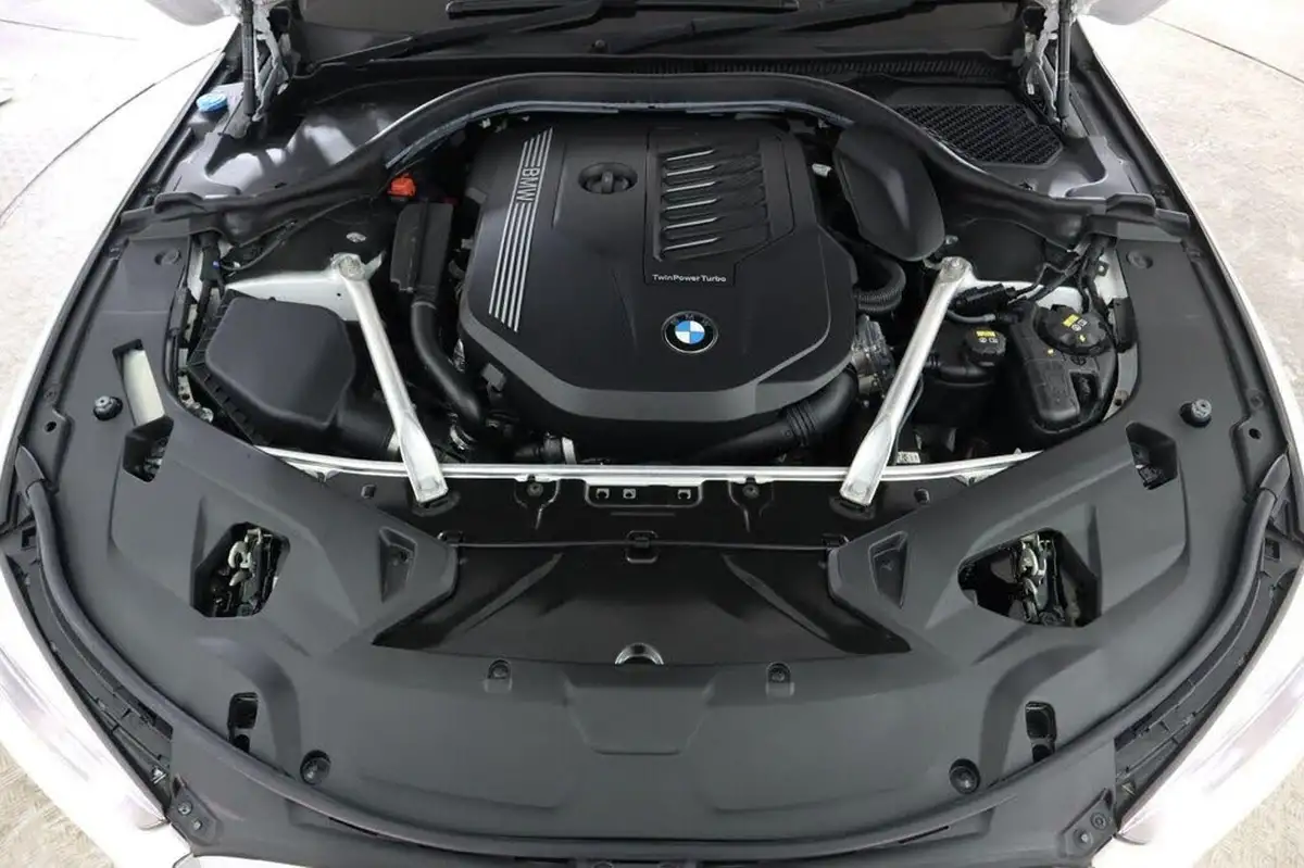 2020-bmw-8-series-30-840i-gran-coupe-4d-big-28