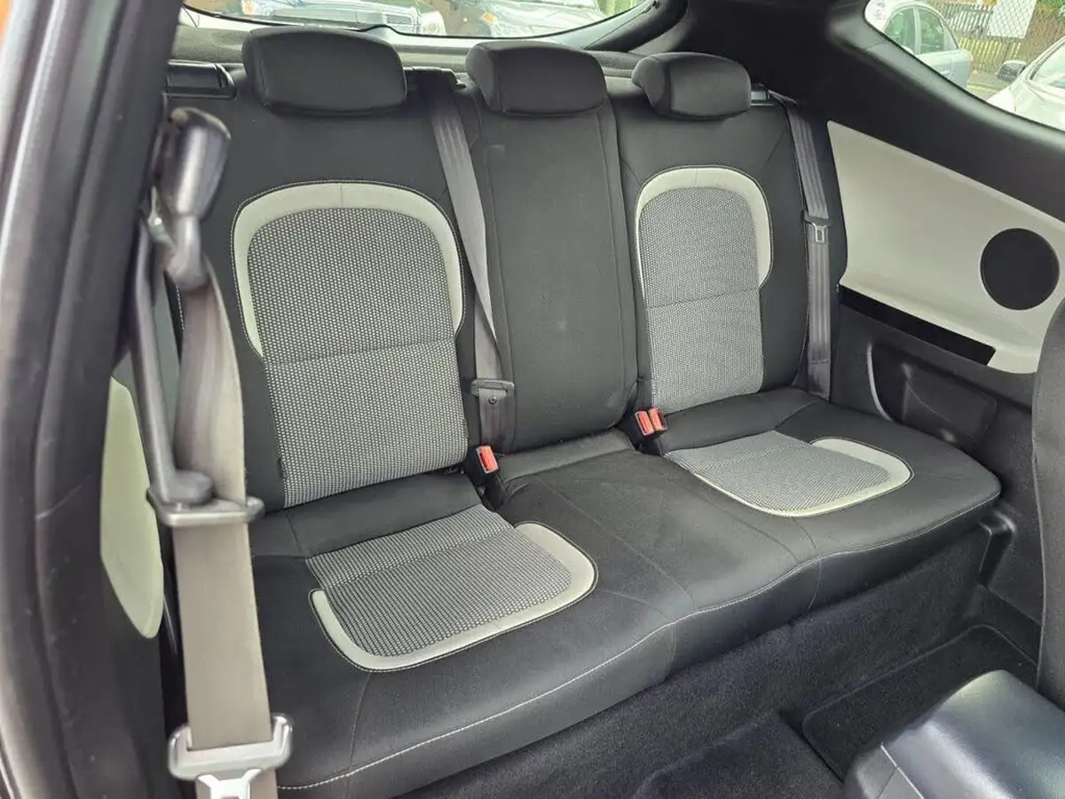2014-kia-pro-ceed-16-se-dct-big-20