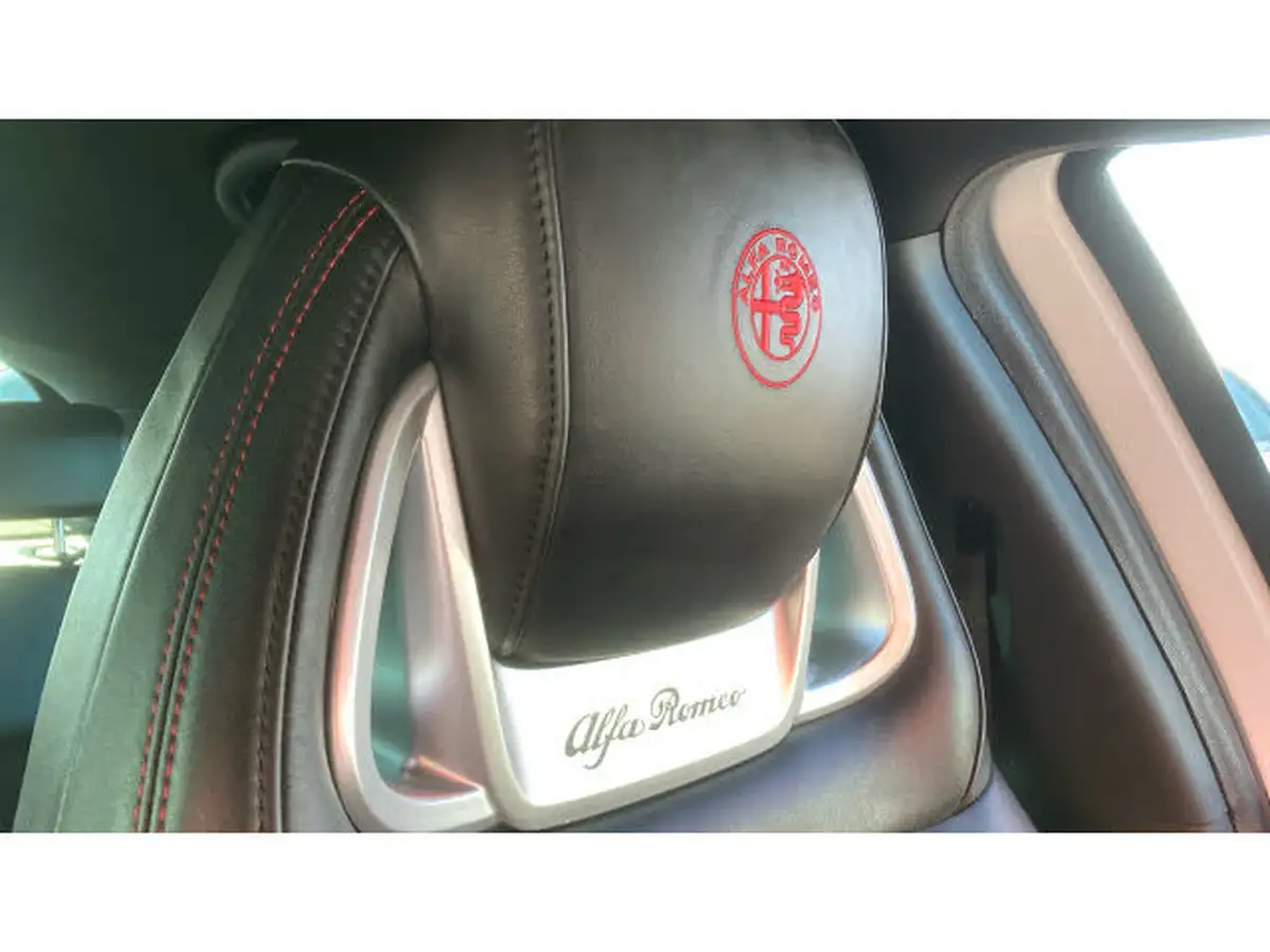 2016-alfa-romeo-giulietta-14-tb-multiair-speciale-big-20