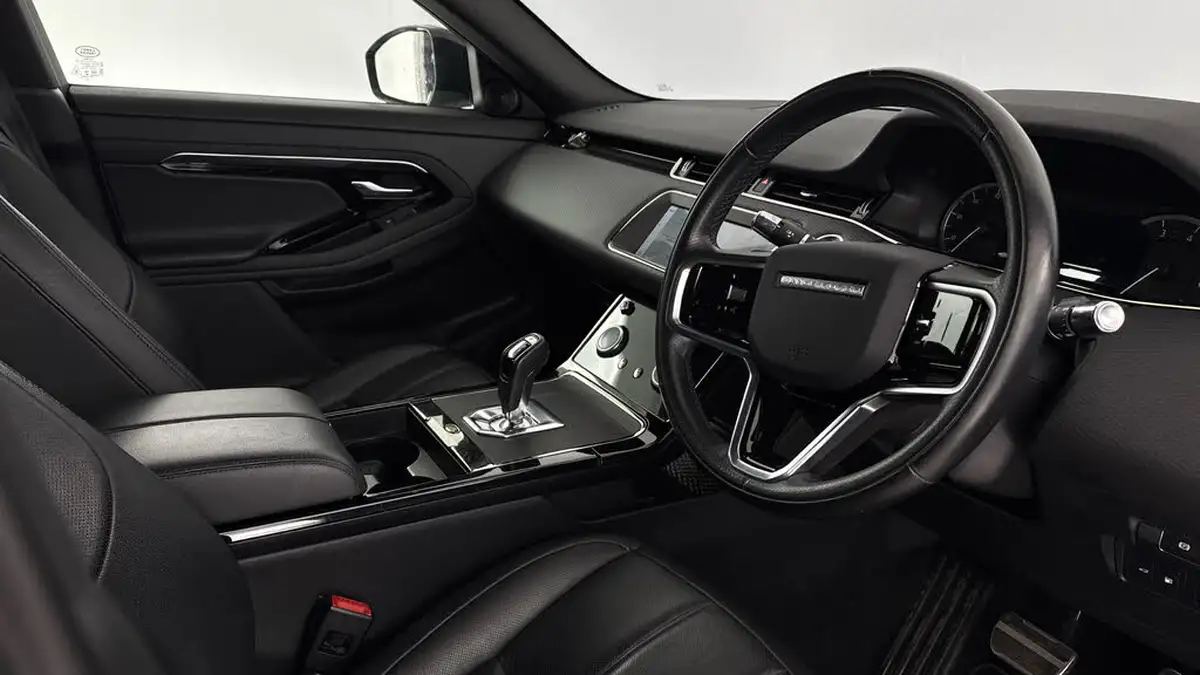 2022-land-rover-range-rover-evoque-15-p300e-r-dynamic-s-big-9
