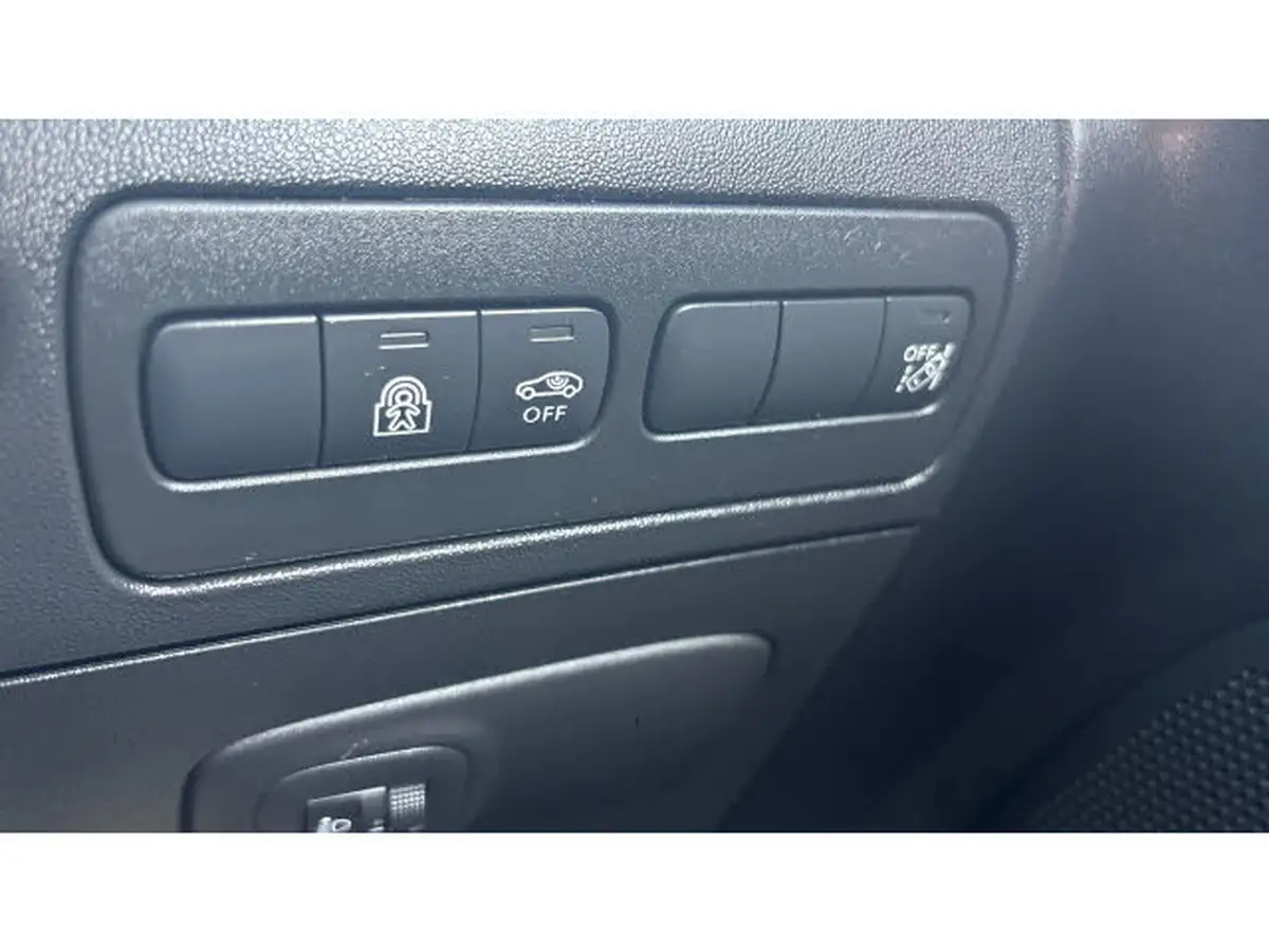 2023-citroen-c3-aircross-12-puretech-shine-plus-110ps-big-27