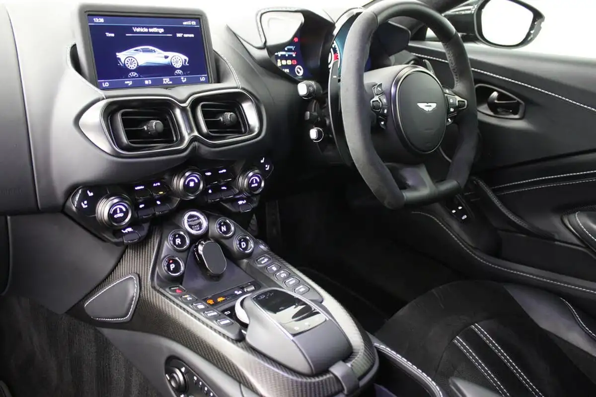 2022-aston-martin-vantage-40-v8-vantage-coupe-auto-big-34