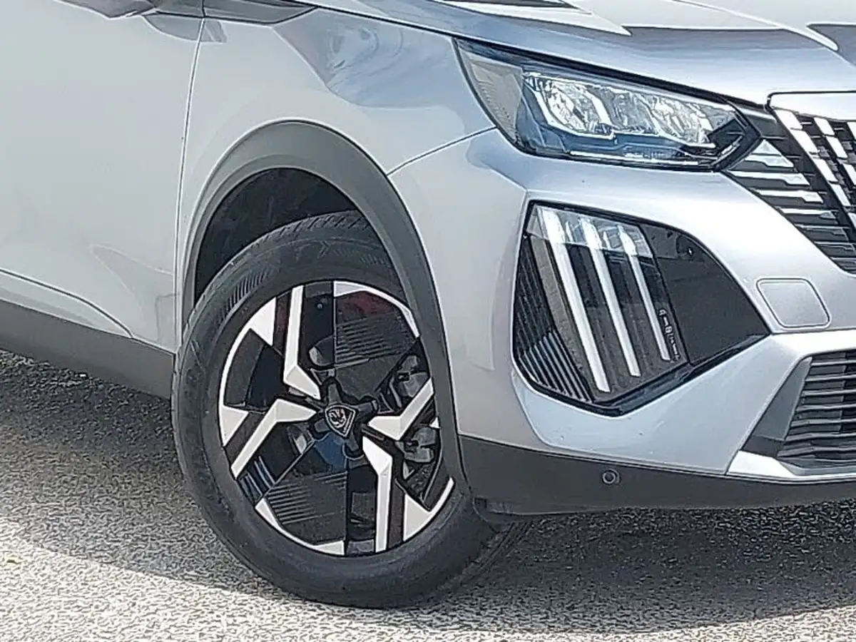 2024-peugeot-2008-suv-12-puretech-allure-130ps-eat8-big-8
