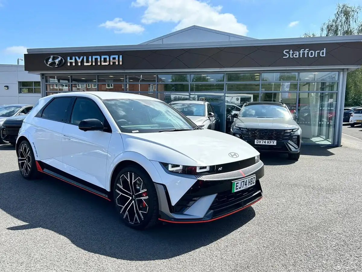 2025-hyundai-kona-big-38