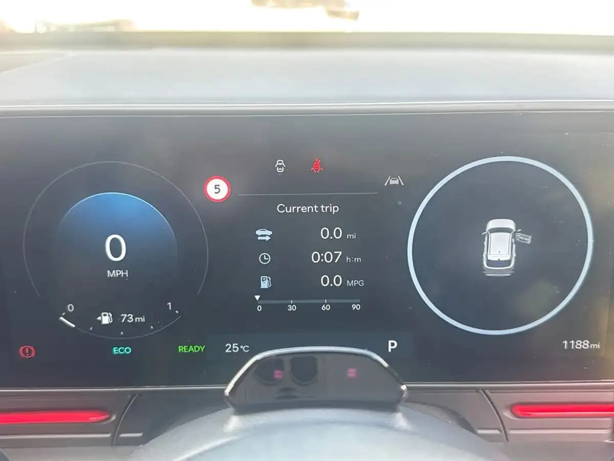 2025-hyundai-kona-big-14