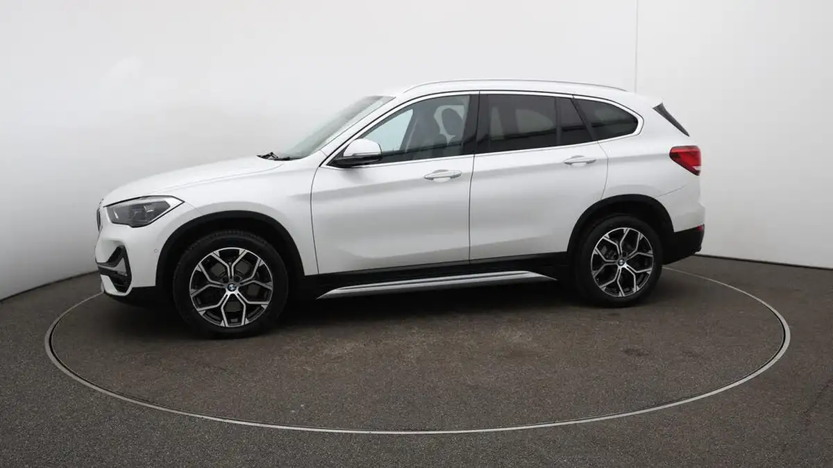 2022-bmw-x1-20-xdrive20i-xline-big-68