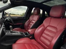 2021-porsche-macan-29-turbo-small-11