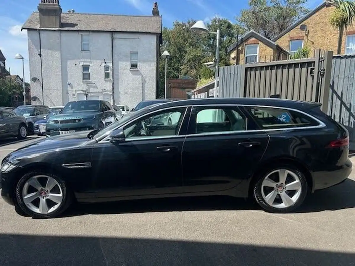 2019-jaguar-xf-20i-portfolio-249ps-ss-sportbrake-5d-big-4