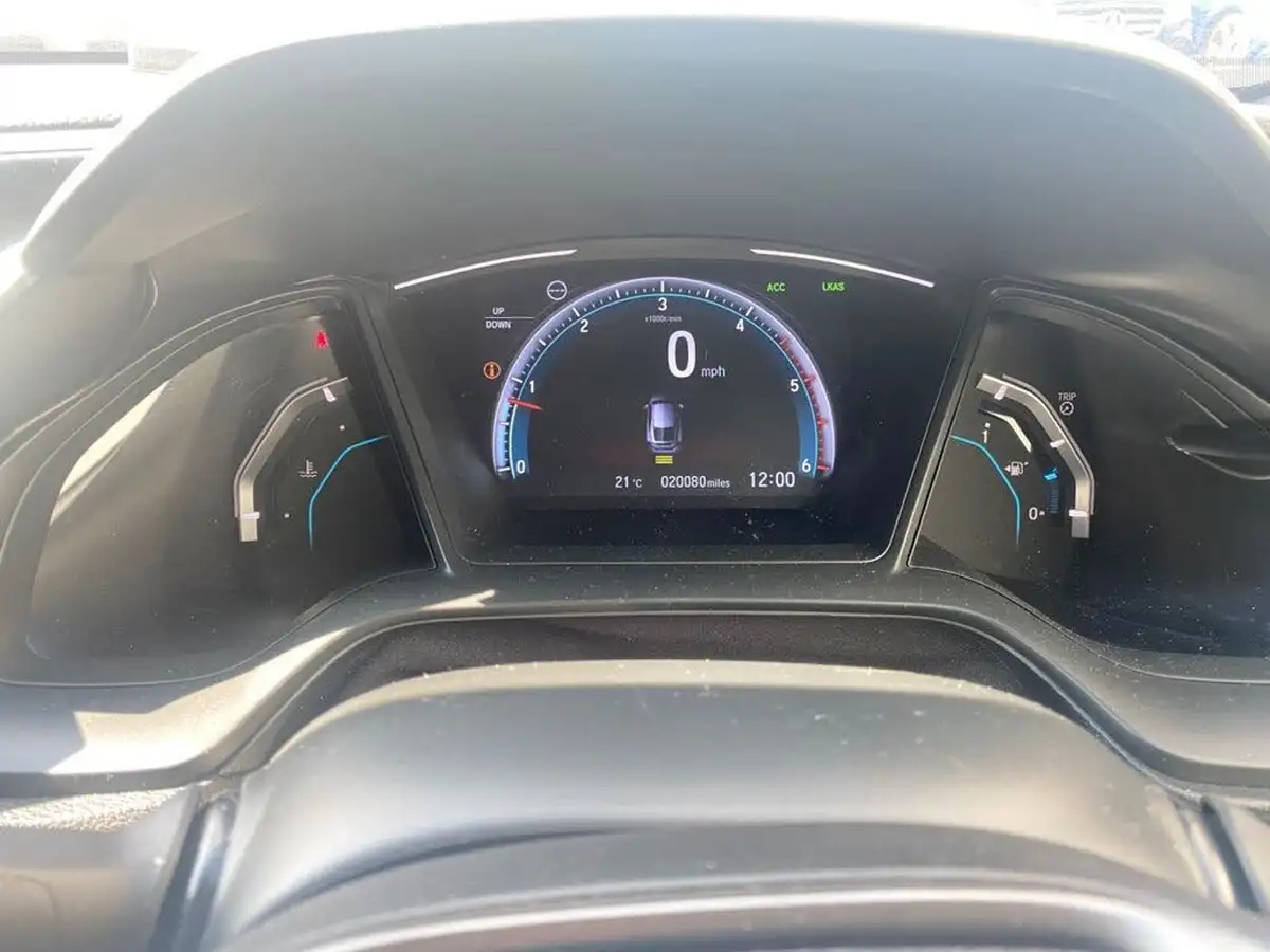 2019-honda-civic-16-i-dtec-se-hatchback-5d-big-17