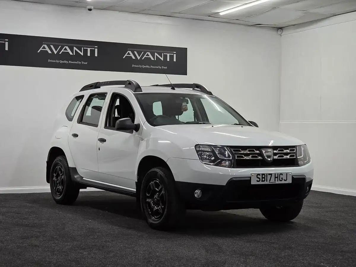 2017-dacia-duster-15dci-ambiance-110bhp-ss-station-wagon-5d-big-3