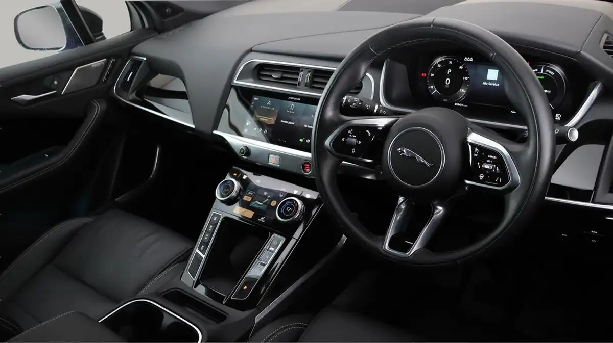 2022-jaguar-i-pace-ev400-hse-black-big-9
