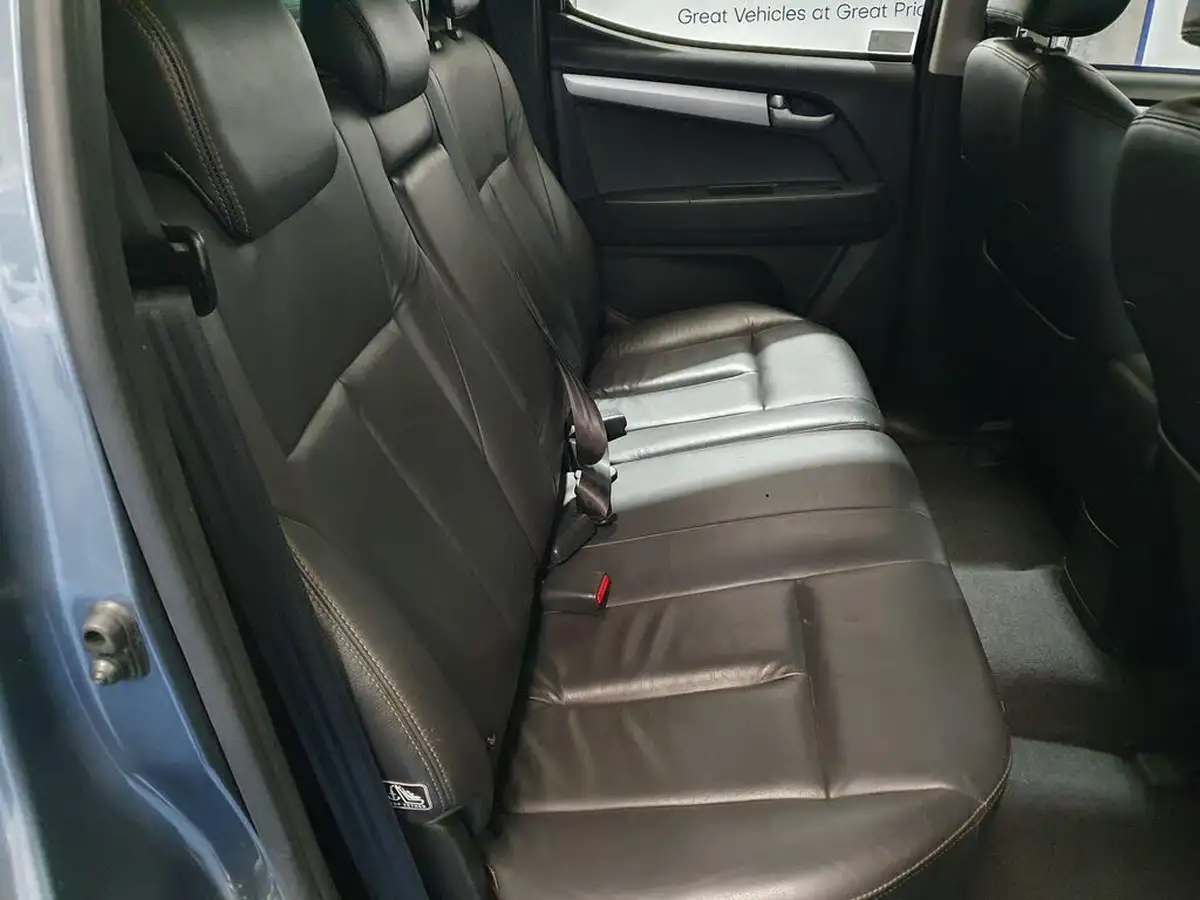 2015-isuzu-d-max-25td-utah-huntsman-auto-big-11