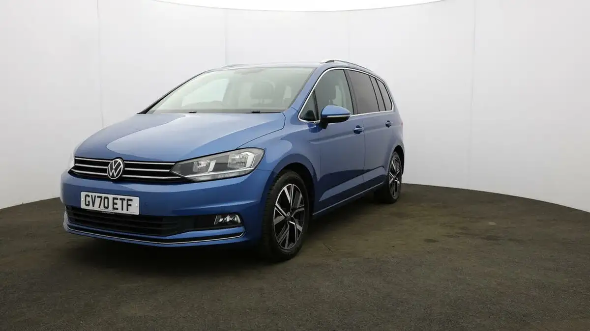 2021-volkswagen-touran-15-tsi-sel-dsg-big-33
