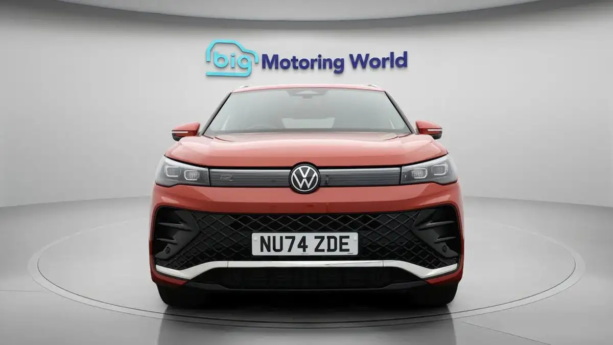 2024-volkswagen-tiguan-15-etsi-r-line-big-2