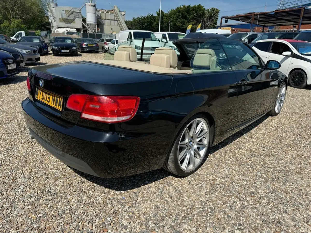 2009-bmw-3-series-20td-320d-m-sport-convertible-2d-big-40