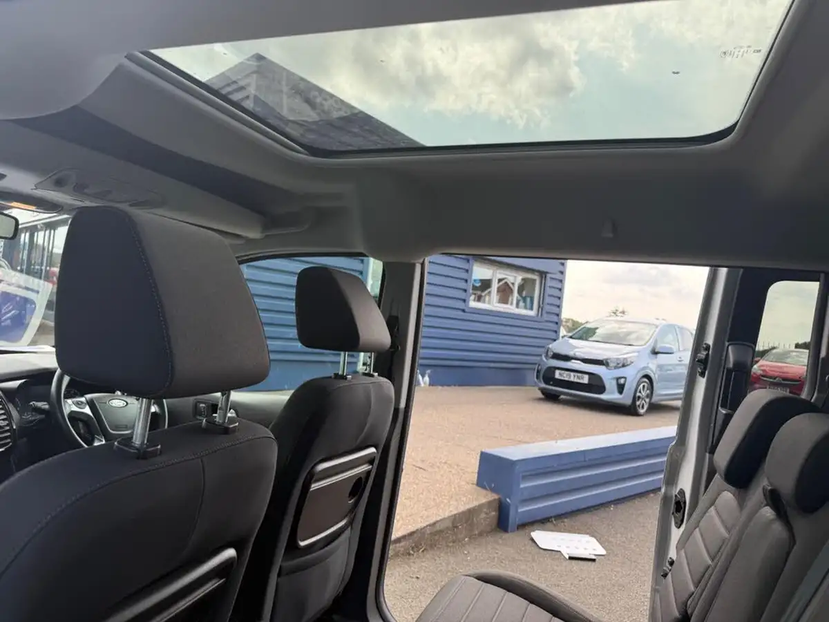2022-ford-grand-tourneo-connect-15-titanium-120ps-ecoblue-1499cc-powershift-big-38