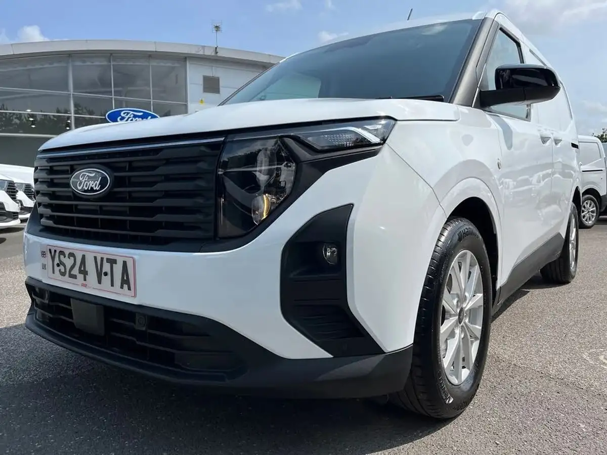 2024-ford-transit-courier-15tdci-limited-100pseu6d-big-25