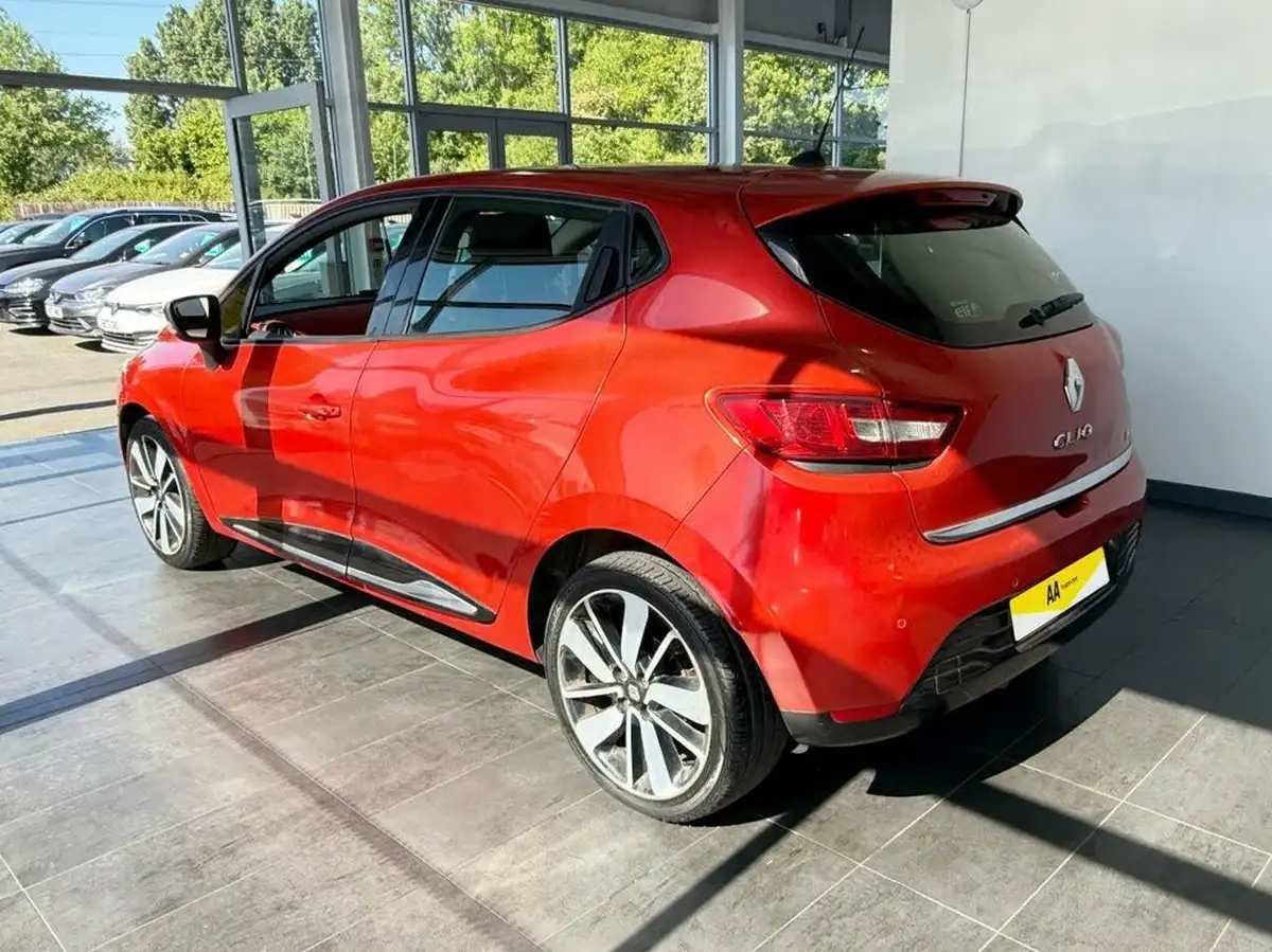 2013-renault-clio-09-dynamique-s-big-6