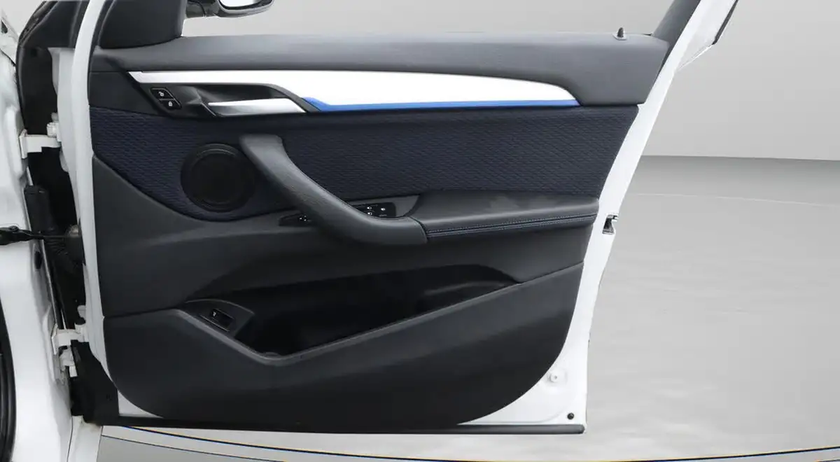 2019-bmw-x1-20-sdrive20i-m-sport-big-15