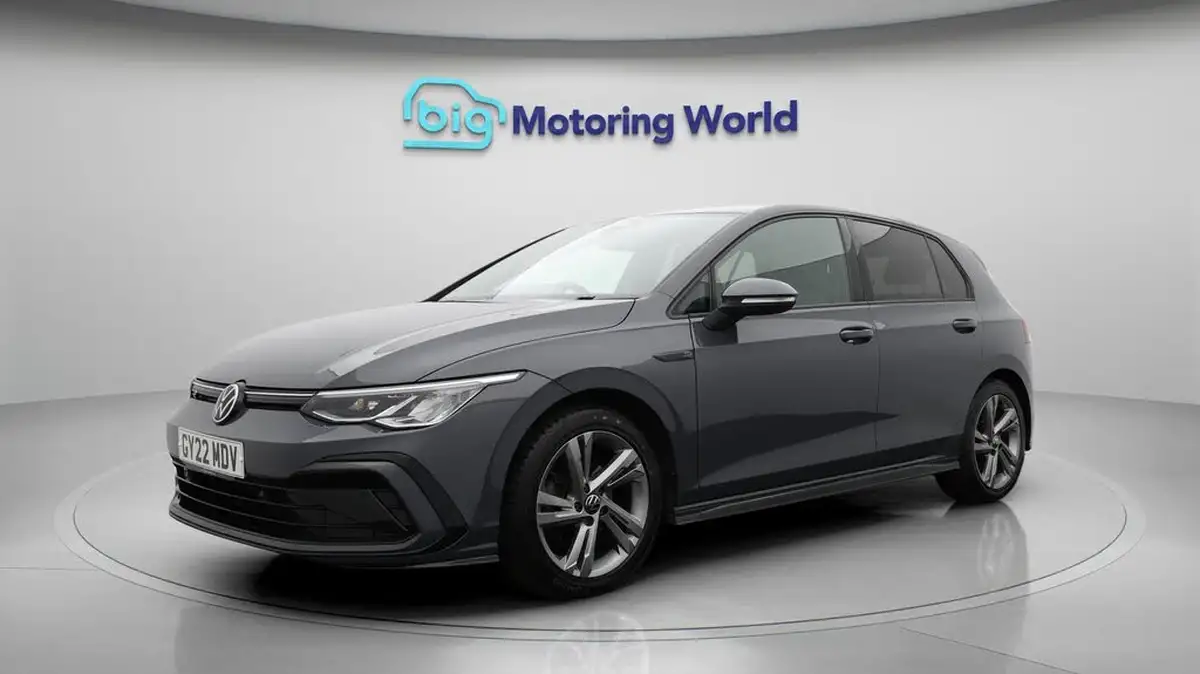 2022-volkswagen-golf-15-etsi-r-line-150ps-hatchback-big-3